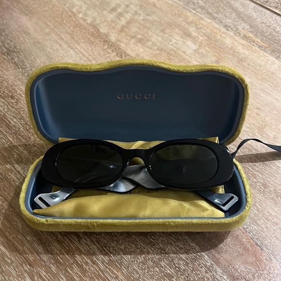 Gucci Sunglasses - Picture 1 of 4